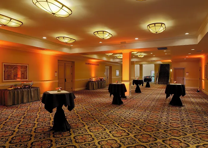 Crowne Plaza San Diego - Mission Valley By Ihg